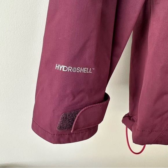 Berghaus-Womens Light Trek Hydroshell Jacket in Maroon/Burgundy - Picture 11 of 15